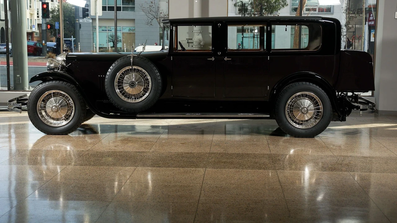1928 Daimler - Image 5 of 31