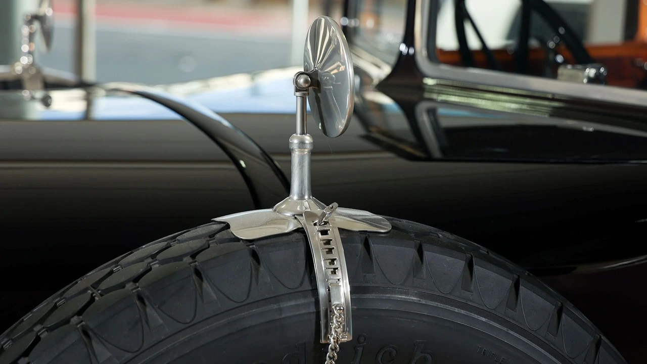 1928 Daimler - Image 30 of 31
