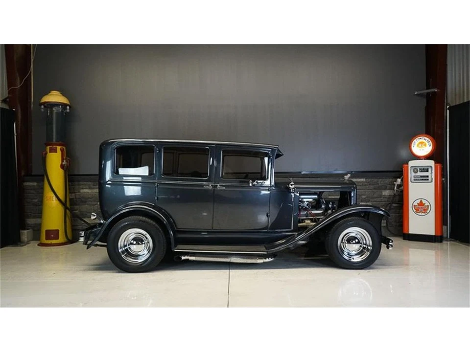 1928 DeSoto - Image 2 of 31