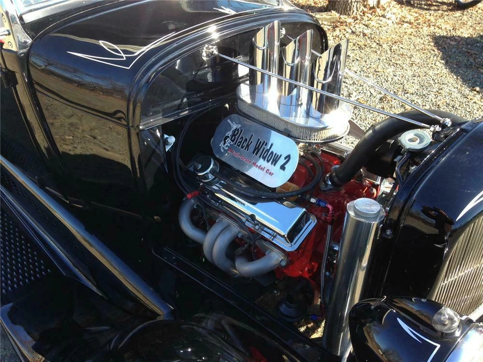 1928 Ford Model A Pickup & Model AA - Image 2 of 5