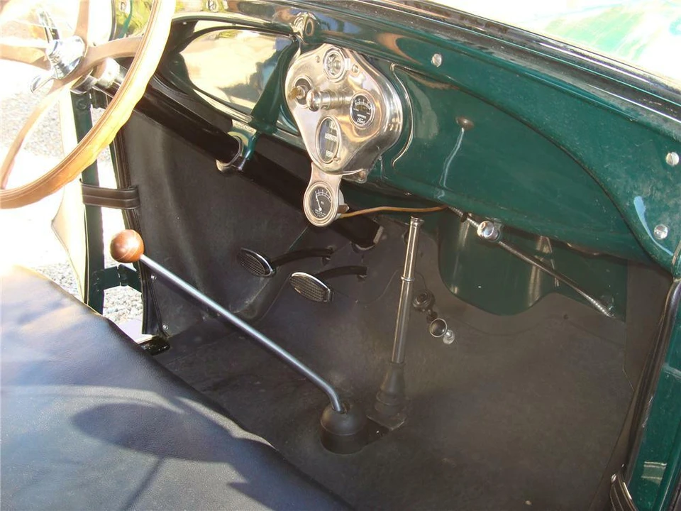 1928 Ford Model A Pickup & Model AA - Image 4 of 5