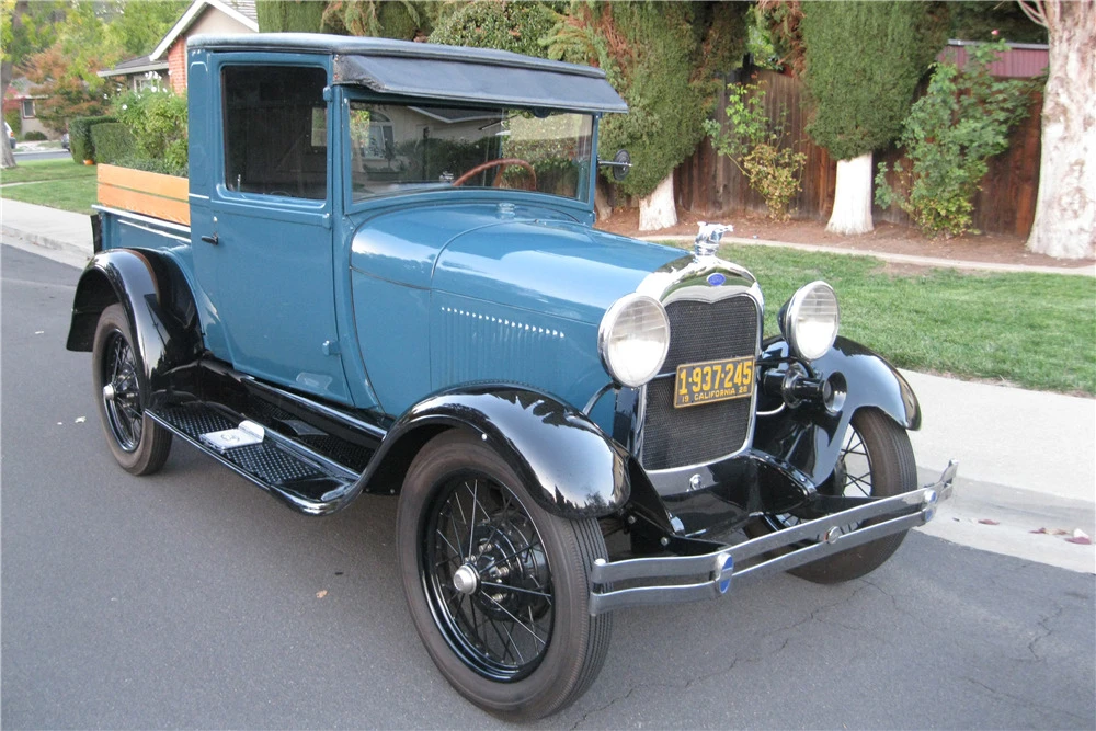 1928 Ford Model A Pickup & Model AA - Image 2 of 4