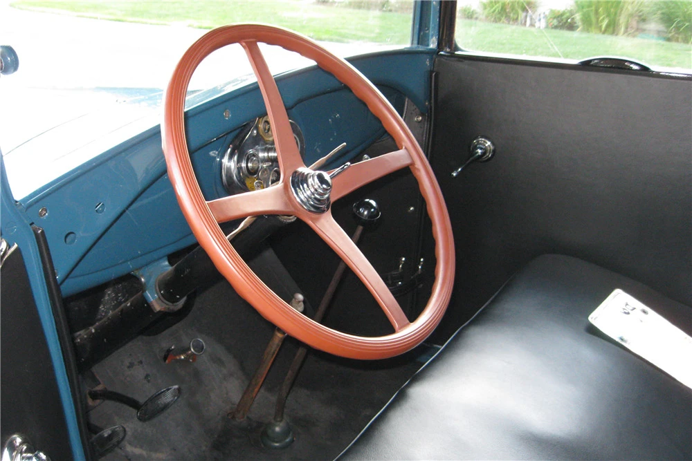1928 Ford Model A Pickup & Model AA - Image 3 of 4
