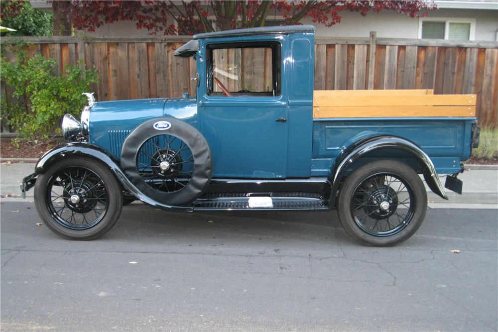 1928 Ford Model A Pickup & Model AA - Image 4 of 4