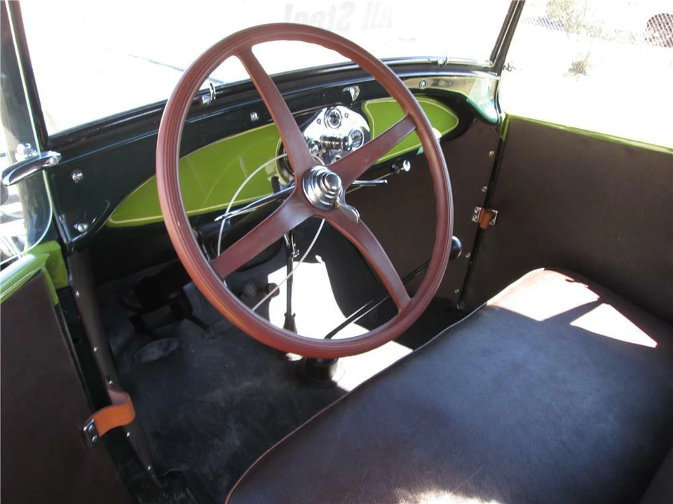 1928 Ford Model A Pickup & Model AA - Image 4 of 5