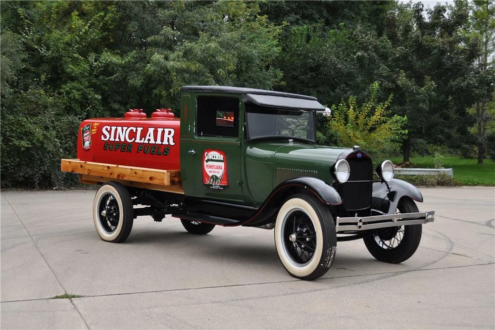 1928 Ford Model A Pickup & Model AA - Image 2 of 5
