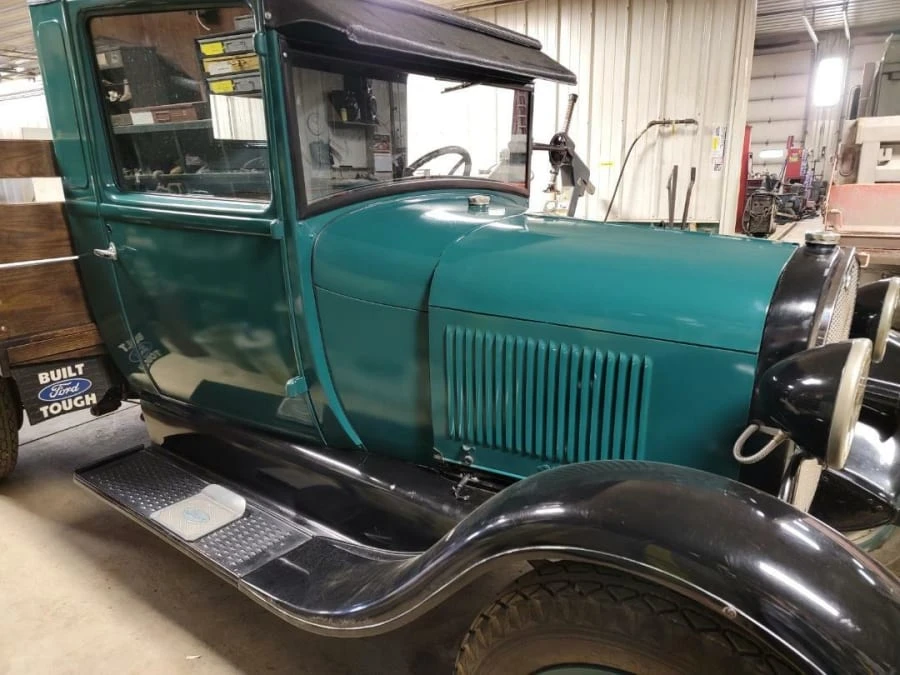 1928 Ford Model A Pickup & Model AA - Image 7 of 10