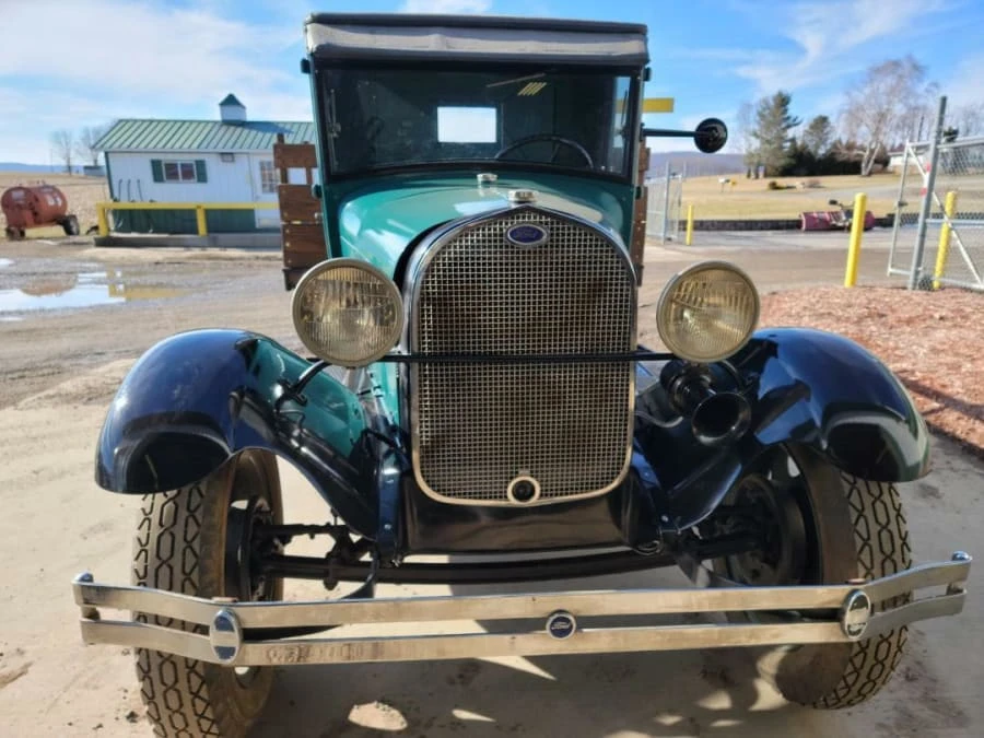 1928 Ford Model A Pickup & Model AA - Image 4 of 10