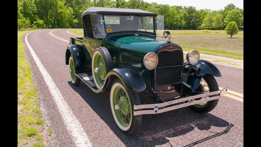 1928 Ford Model A Pickup & Model AA - Image 4 of 13