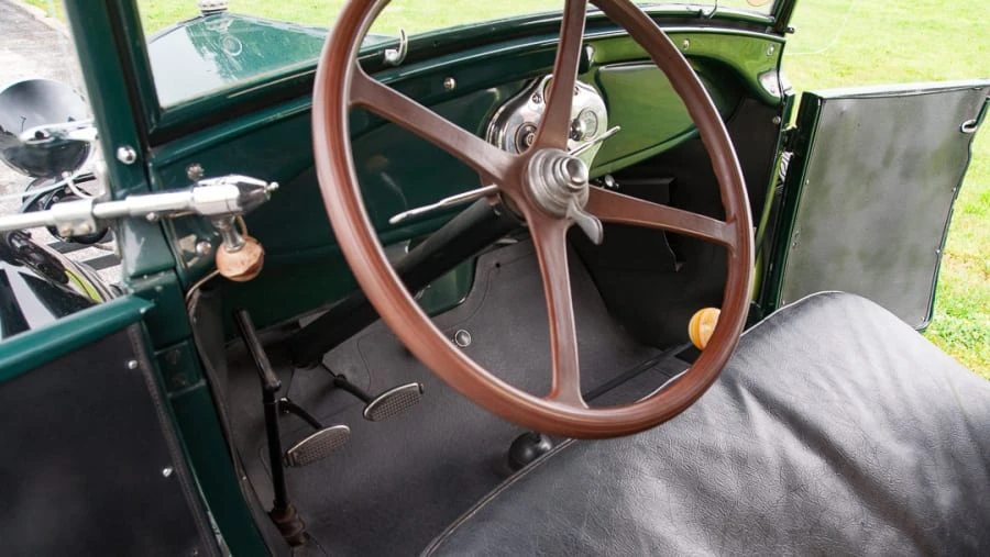 1928 Ford Model A Pickup & Model AA - Image 6 of 13