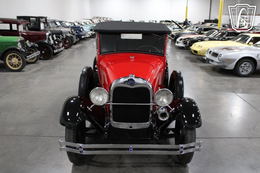 1928 Ford Model A Pickup & Model AA - Image 3 of 12