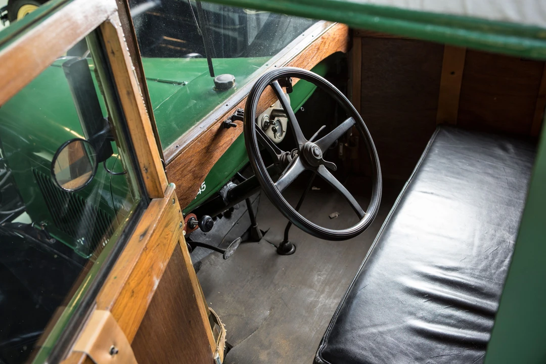 1928 Ford Model A Pickup & Model AA - Image 8 of 10