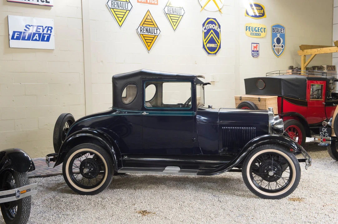 1928 Ford Model A - Image 2 of 5