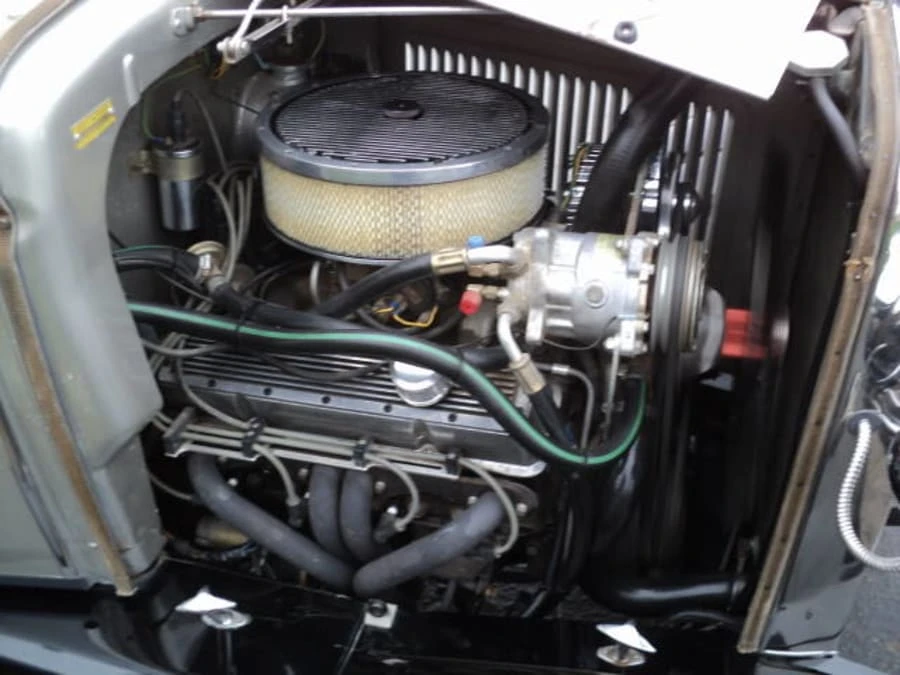 1928 Ford Model A Pickup & Model AA - Image 5 of 6