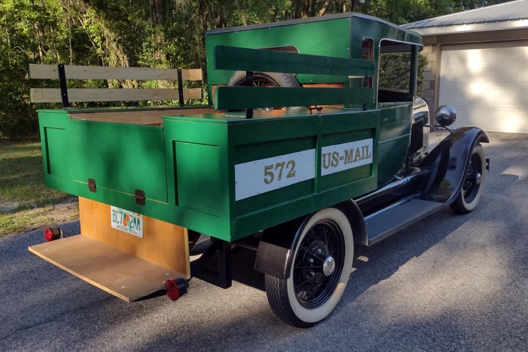 1928 Ford Model A Pickup & Model AA - Image 4 of 31