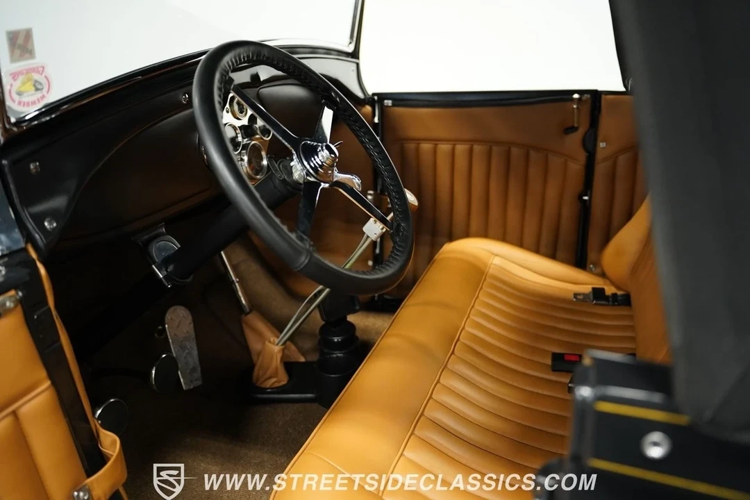 1928 Ford Model A Pickup & Model AA - Image 5 of 12