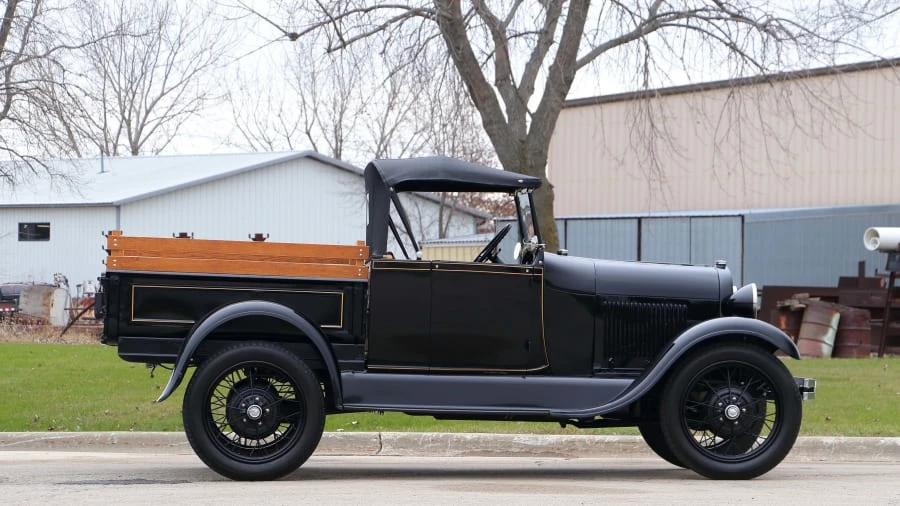 1928 Ford Model A Pickup & Model AA - Image 2 of 12