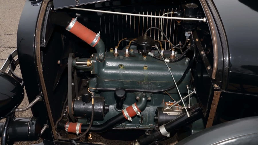 1928 Ford Model A Pickup & Model AA - Image 6 of 12