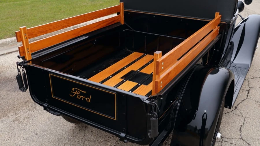 1928 Ford Model A Pickup & Model AA - Image 9 of 12