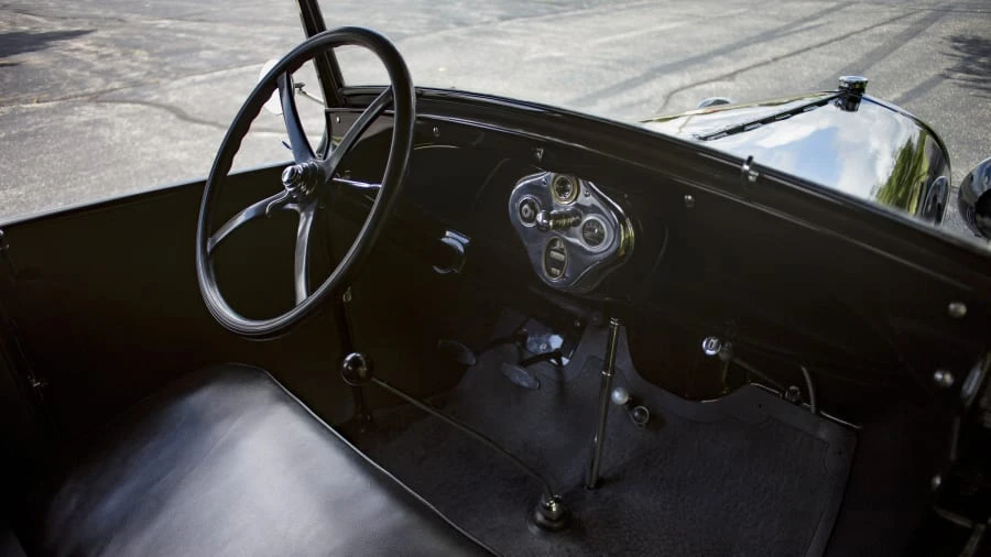 1928 Ford Model A Pickup & Model AA - Image 5 of 20