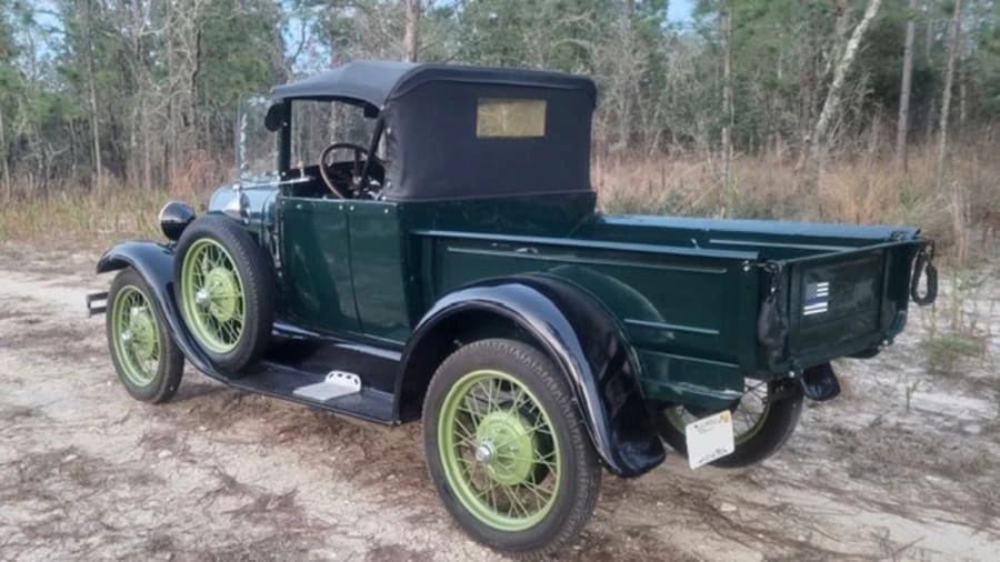 1928 Ford Model A Pickup & Model AA - Image 3 of 16