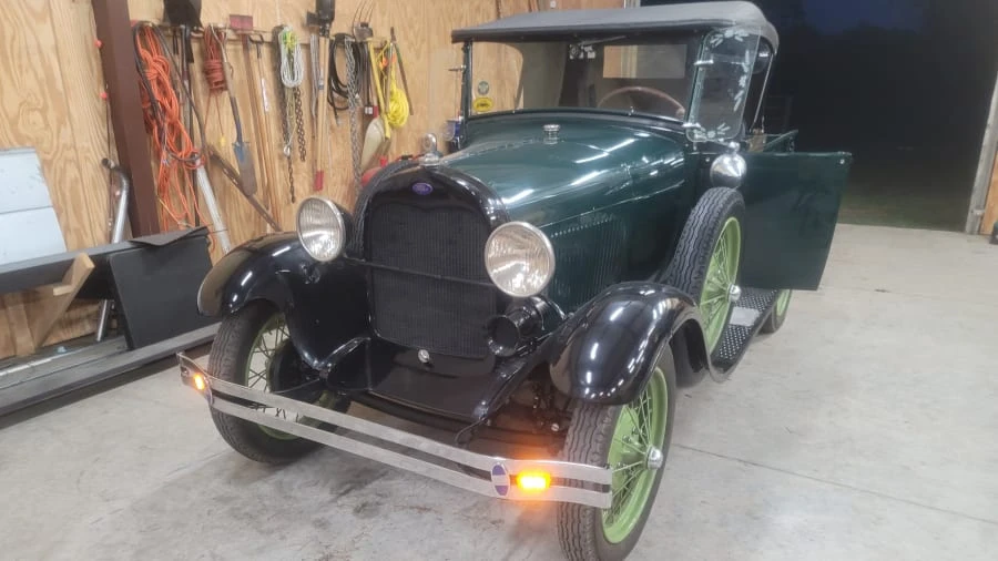 1928 Ford Model A Pickup & Model AA - Image 10 of 16