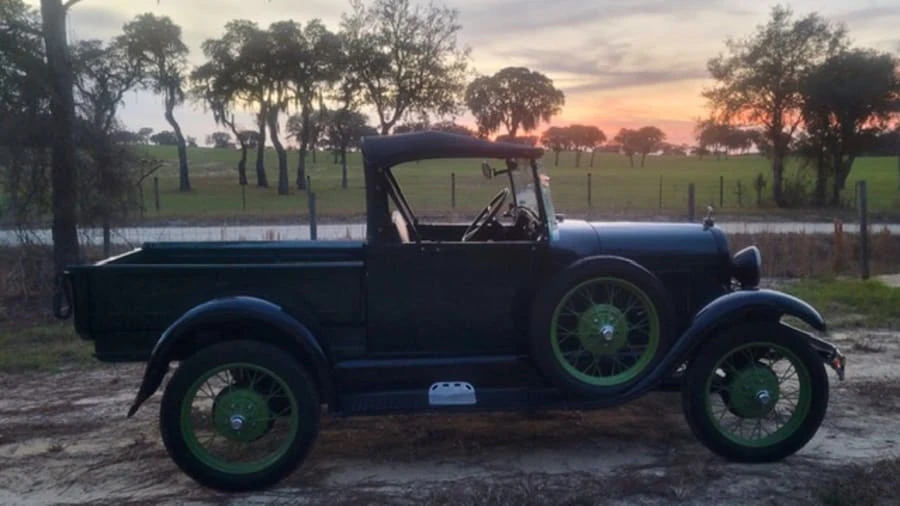 1928 Ford Model A Pickup & Model AA - Image 13 of 16
