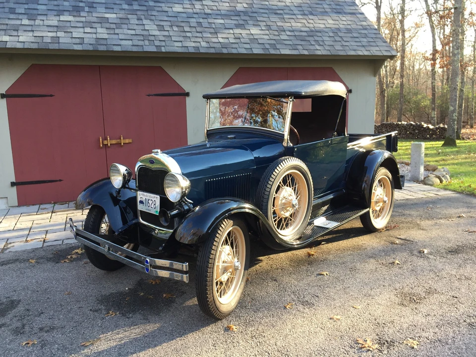 1928 Ford Model A Pickup & Model AA - Image 3 of 31