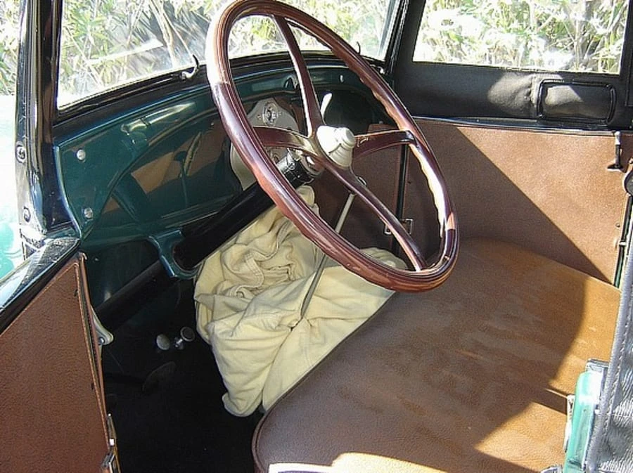 1928 Ford Model A Pickup & Model AA - Image 4 of 8