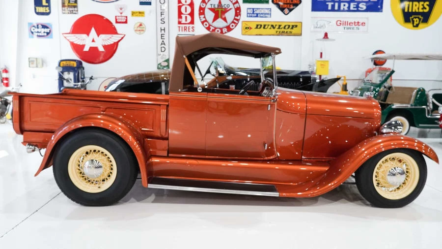 1928 Ford Model A Pickup & Model AA - Image 2 of 31