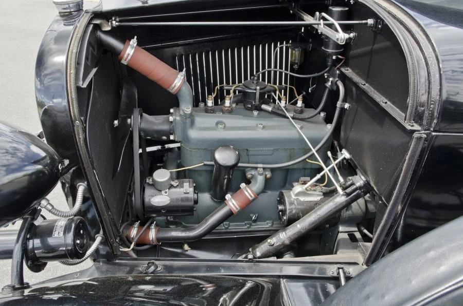 1928 Ford Model A Pickup & Model AA - Image 6 of 10
