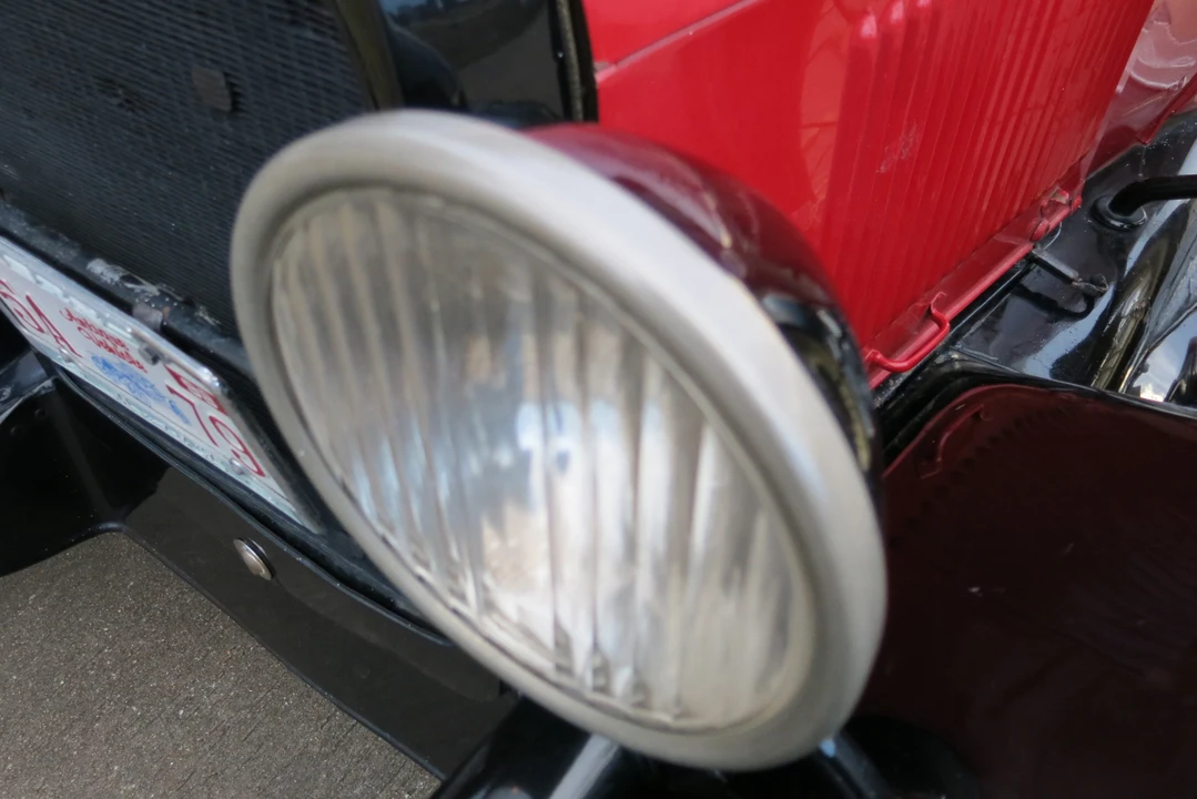 1928 Ford Model A Pickup & Model AA - Image 29 of 31