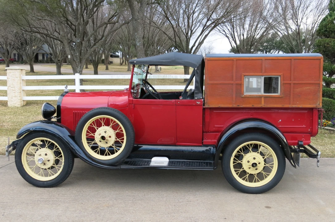 1928 Ford Model A Pickup & Model AA - Image 9 of 31
