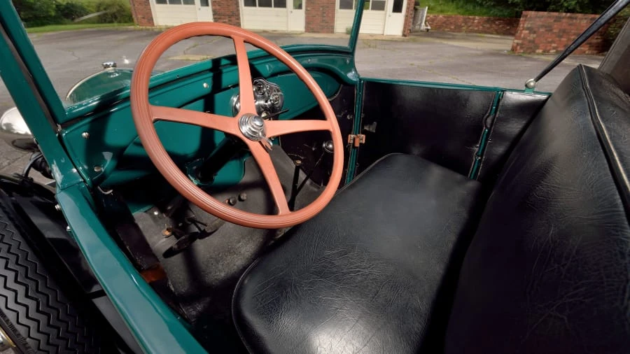 1928 Ford Model A Pickup & Model AA - Image 4 of 12