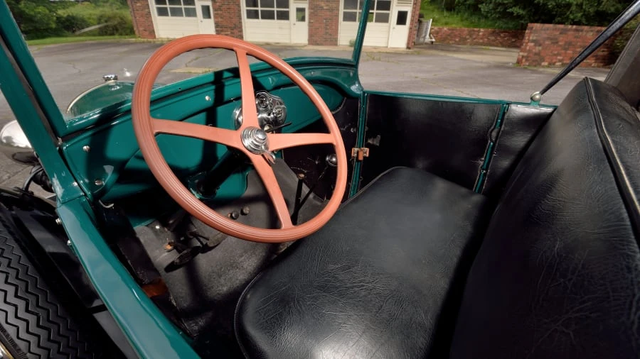 1928 Ford Model A Pickup & Model AA - Image 7 of 15