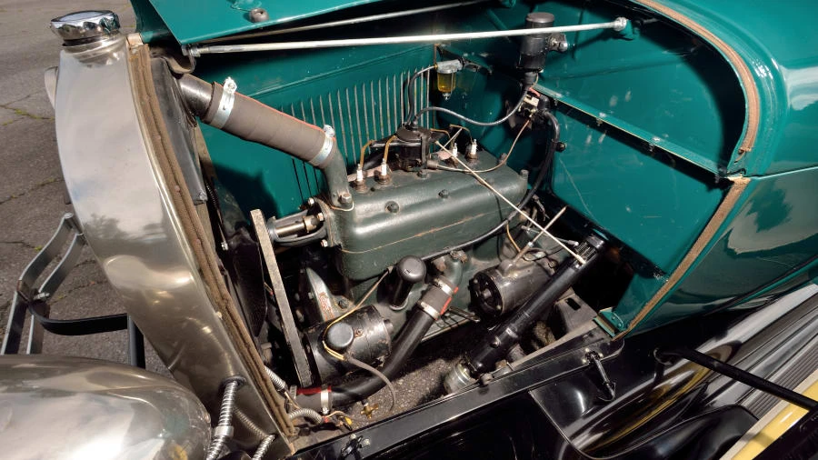 1928 Ford Model A Pickup & Model AA - Image 9 of 15
