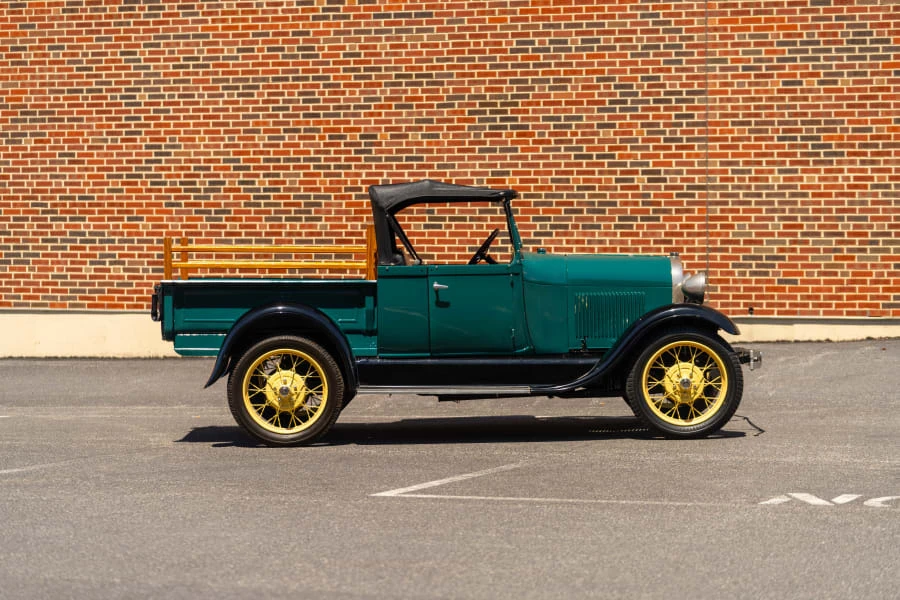 1928 Ford Model A Pickup & Model AA - Image 2 of 16