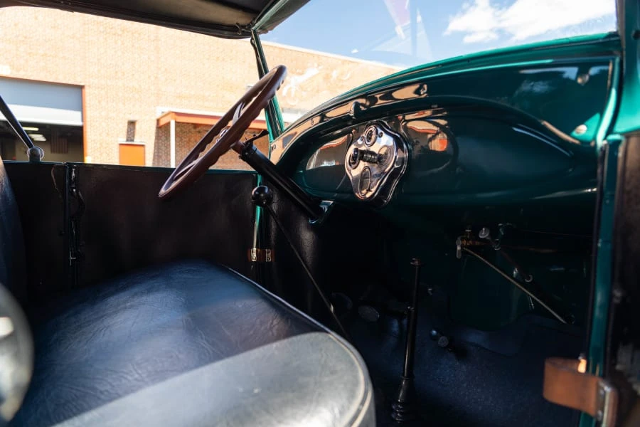 1928 Ford Model A Pickup & Model AA - Image 9 of 15