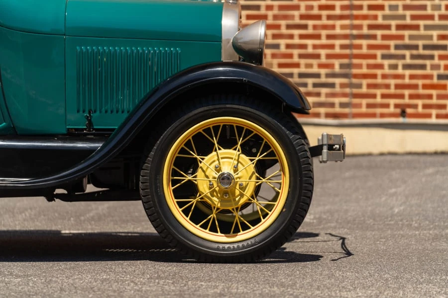 1928 Ford Model A Pickup & Model AA - Image 6 of 15