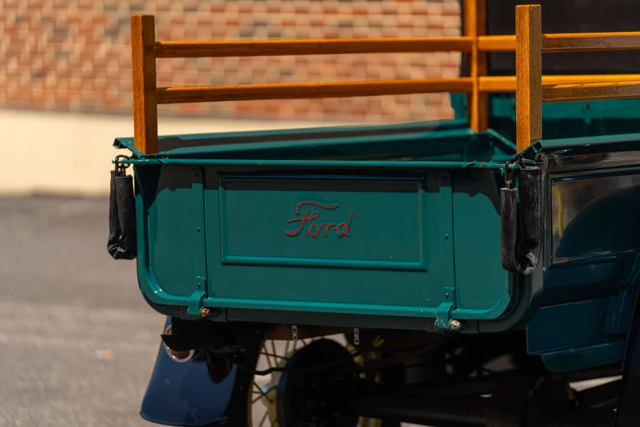 1928 Ford Model A Pickup & Model AA - Image 7 of 16