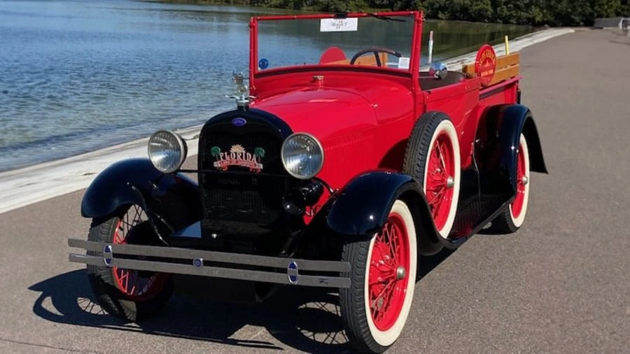 1928 Ford Model A Pickup & Model AA - Image 4 of 9