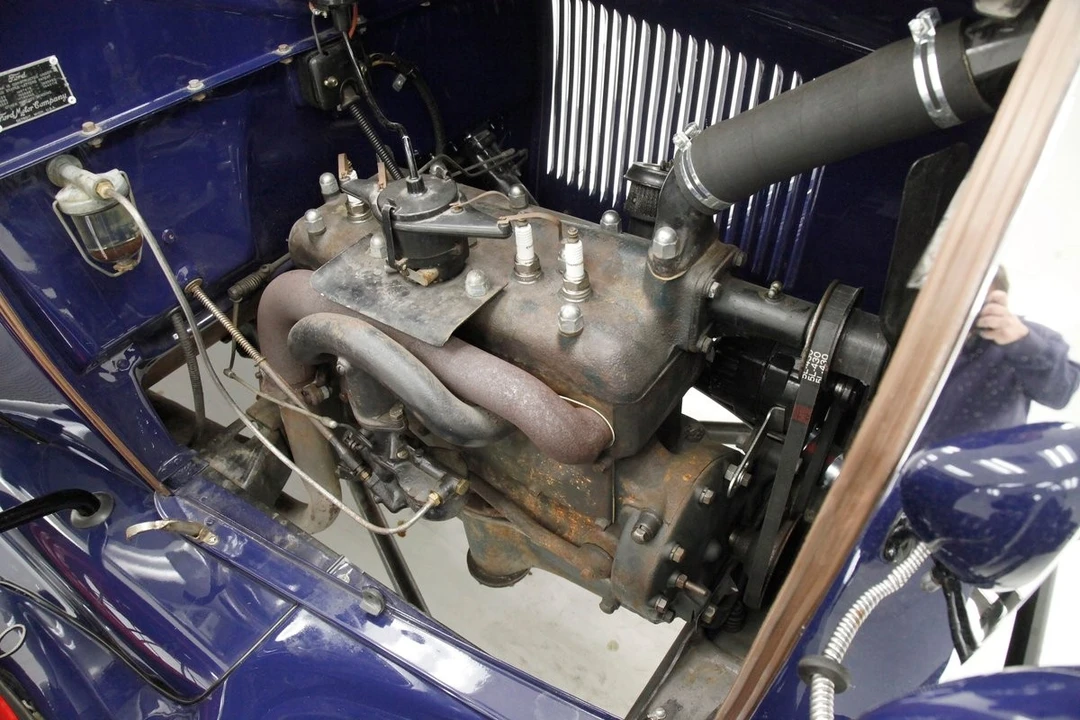 1928 Ford Model A Pickup & Model AA - Image 28 of 31