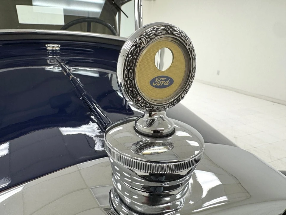 1928 Ford Model A Pickup & Model AA - Image 12 of 21