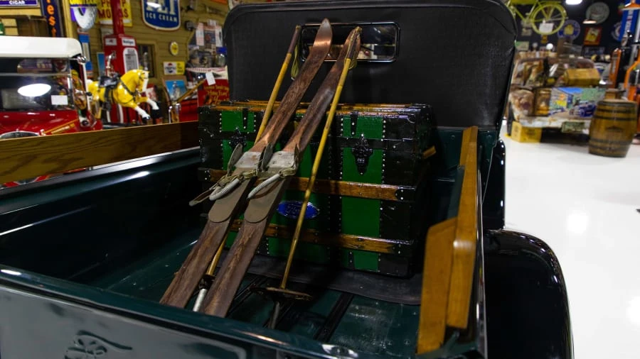 1928 Ford Model A Pickup & Model AA - Image 10 of 16