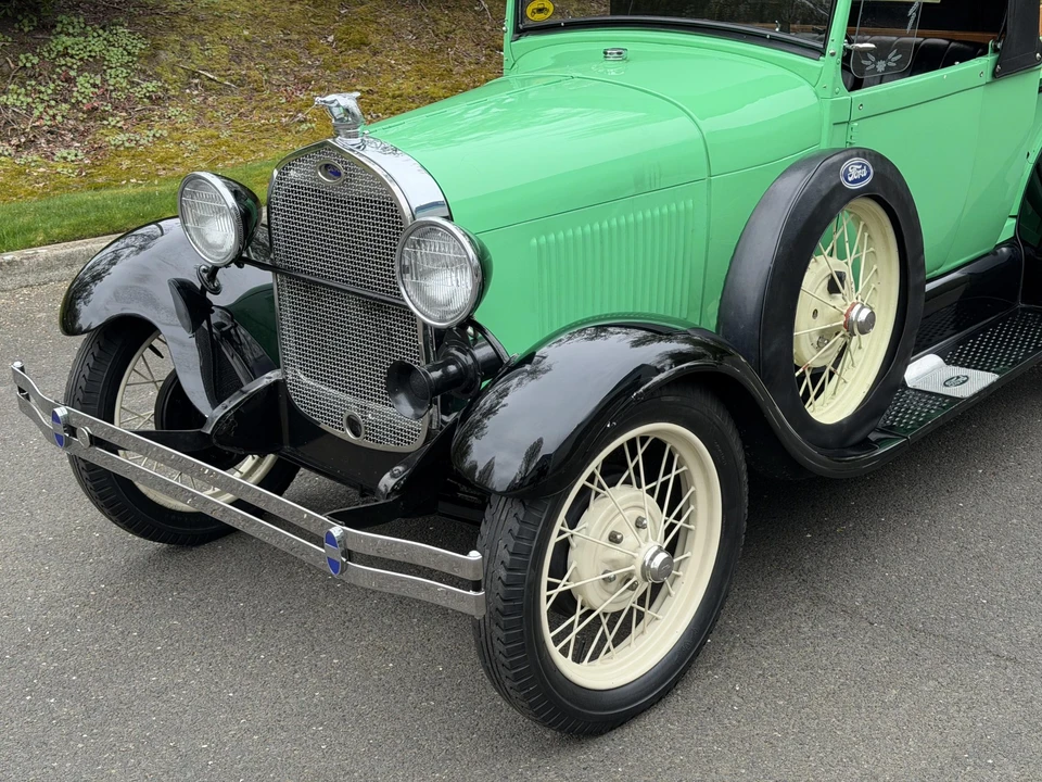 1928 Ford Model A Pickup & Model AA - Image 19 of 31
