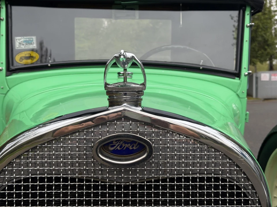 1928 Ford Model A Pickup & Model AA - Image 27 of 31