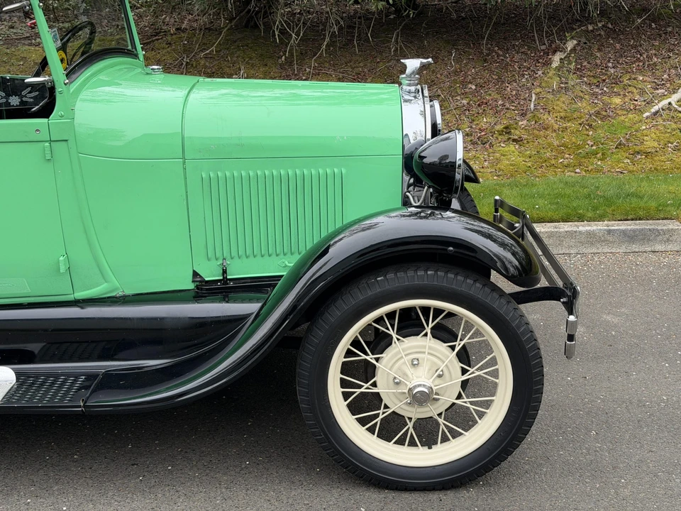 1928 Ford Model A Pickup & Model AA - Image 18 of 31