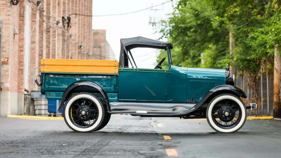 1928 Ford Model A Pickup & Model AA - Image 8 of 12
