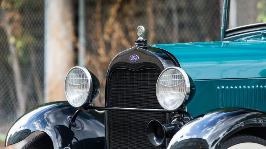 1928 Ford Model A Pickup & Model AA - Image 10 of 12
