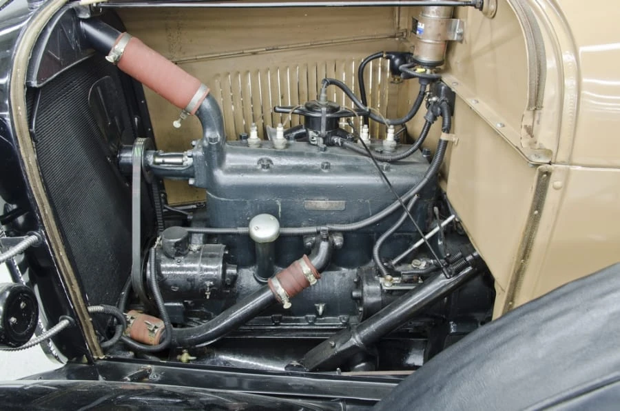 1928 Ford Model A Pickup & Model AA - Image 5 of 10